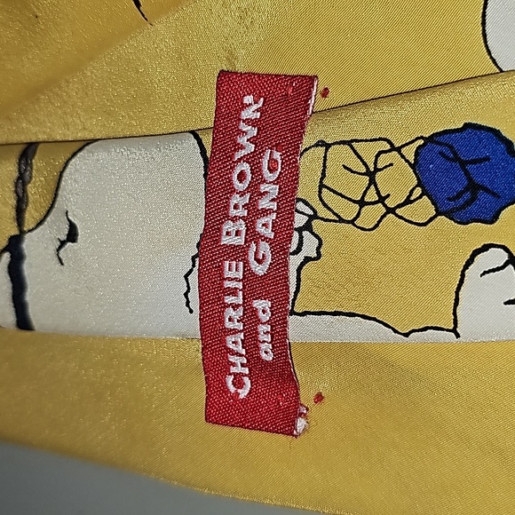 Charlie Brown and Gang tie - Picture 4 of 5